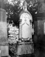 Hertelendy Kálmán síremléke
